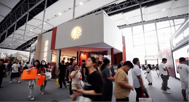 中国建博会（广州） | 好博体育家居发力“轻高定一体化”，，，，，，开展首日燃爆全。。。。。。。。